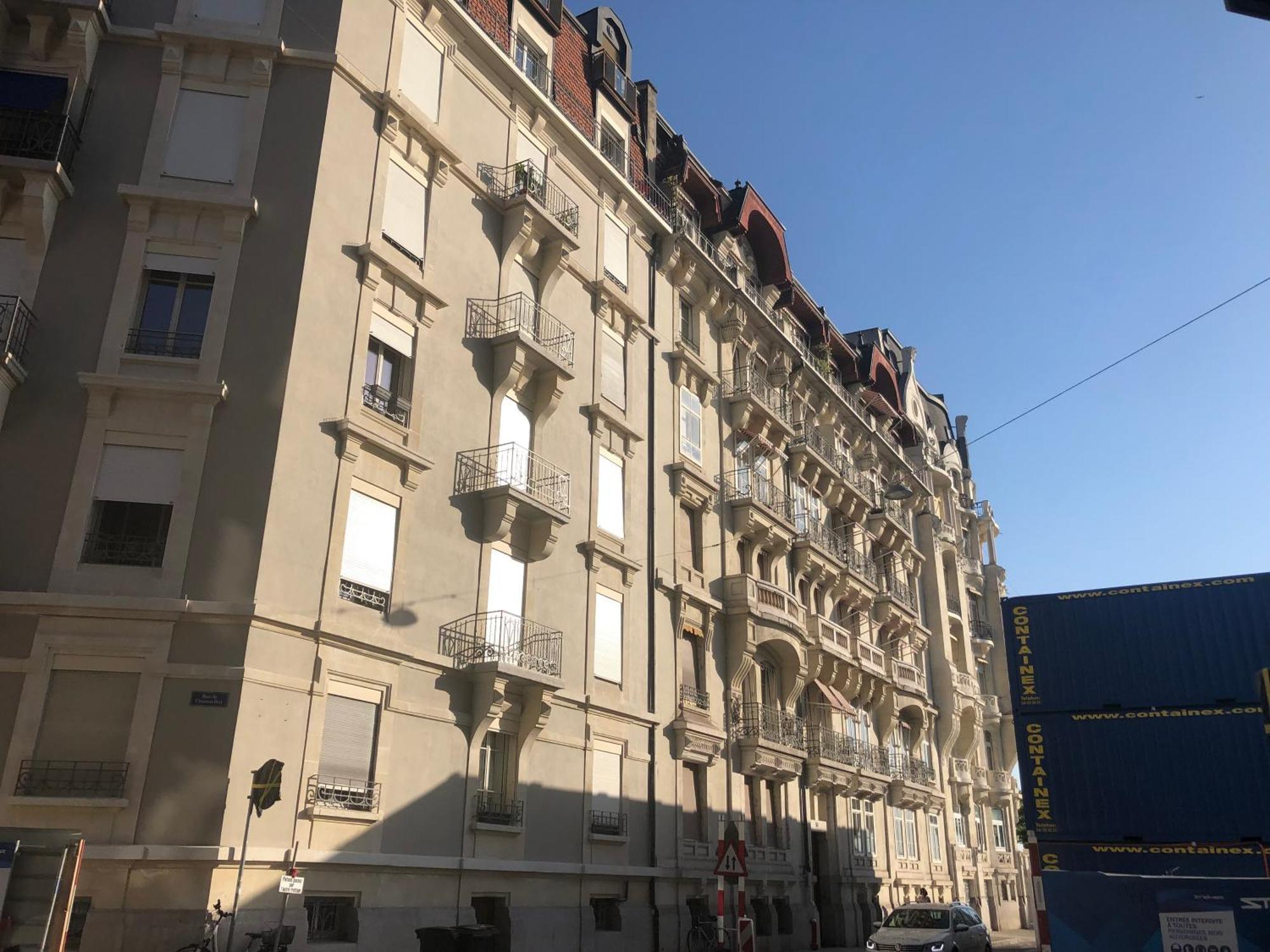 Grande Au Bord Du * Ženeva